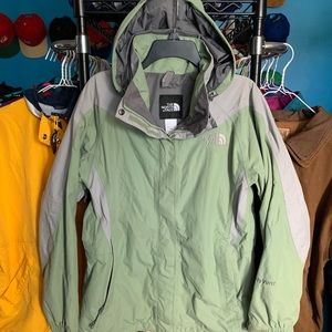 The North Face Hi-Vent Coat